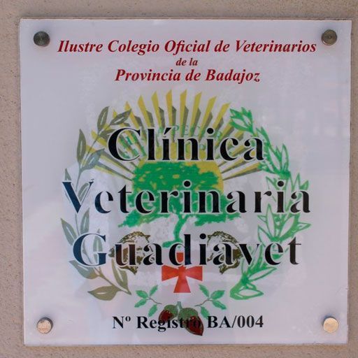 Un cartel que dice clínica veterinaria guardiavet.