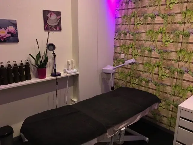 Cabine de soins du corps et visage