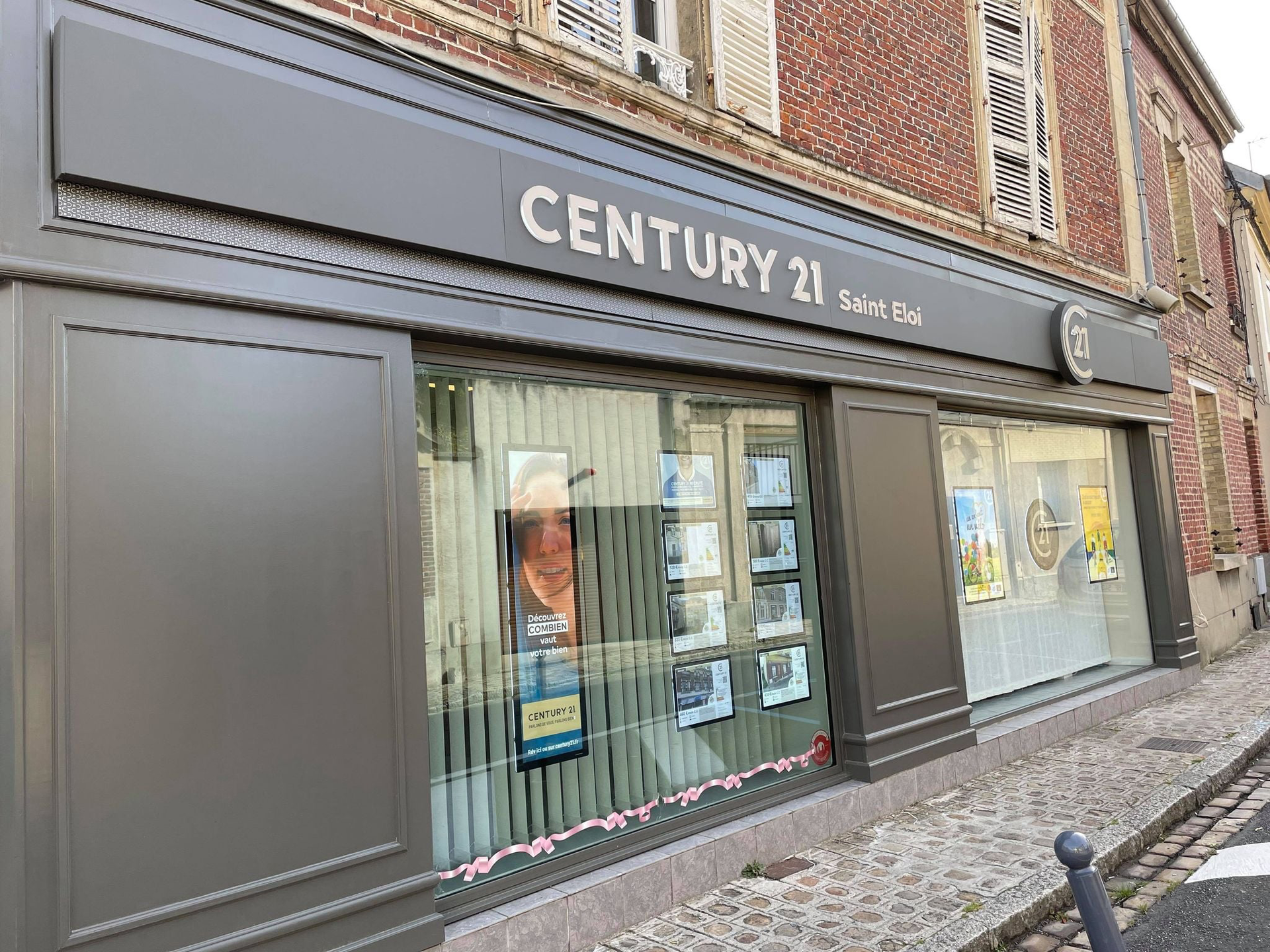 Ravalement de façade de Century 21