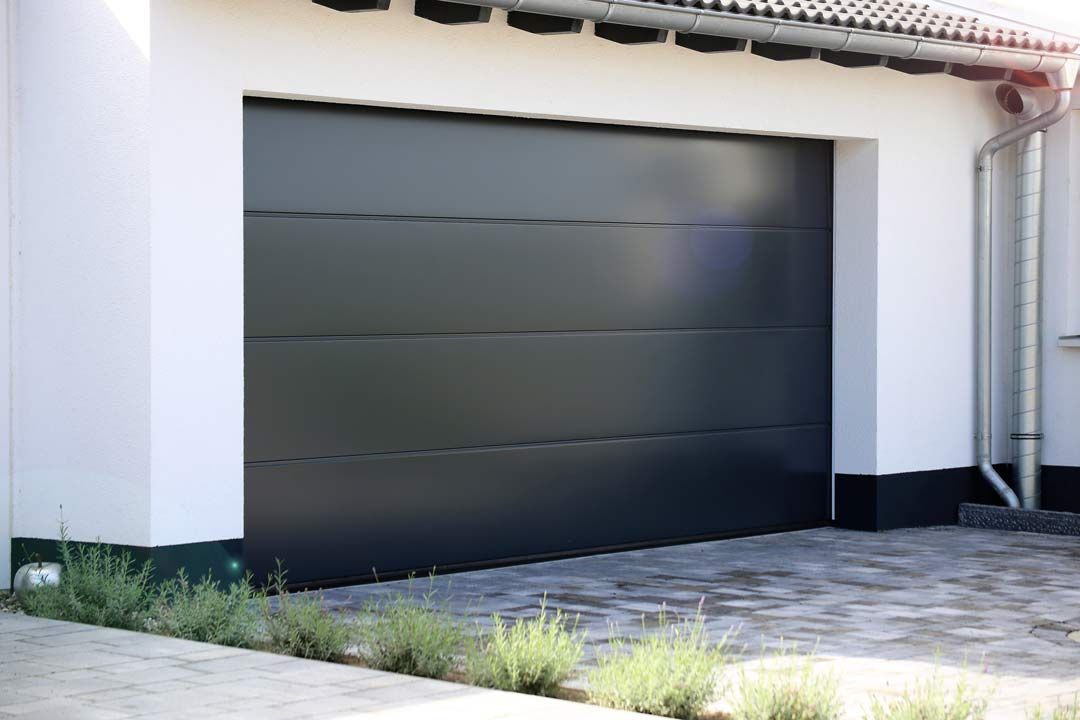 Porte de garage moderne anthracite