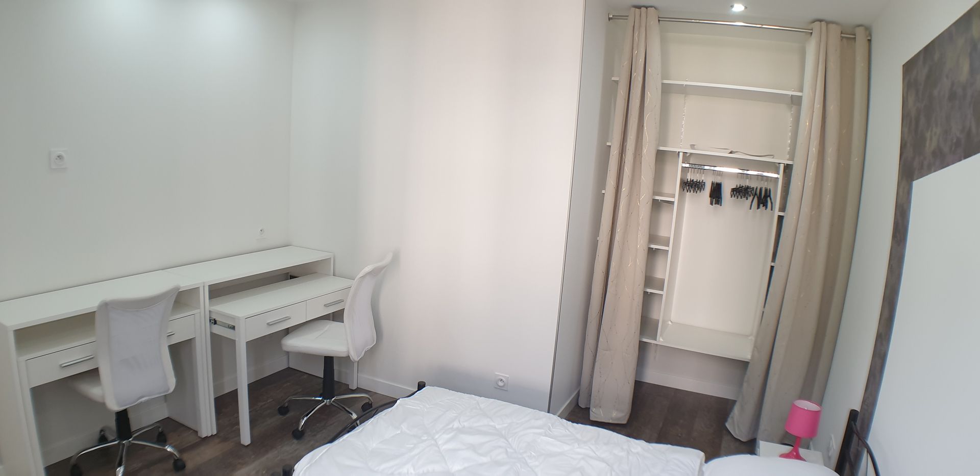 Chambre avant des travaux de peinture