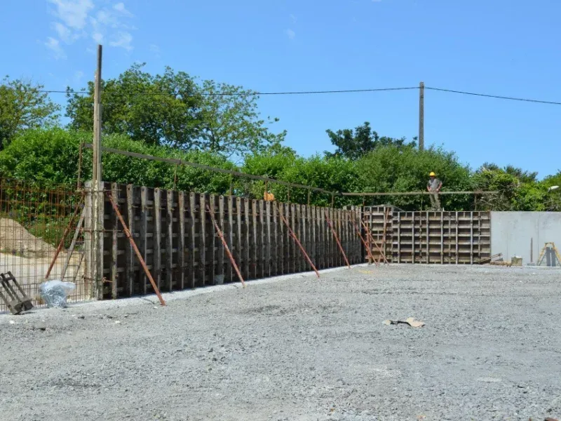 Panneaux de coffrage modulaires en béton