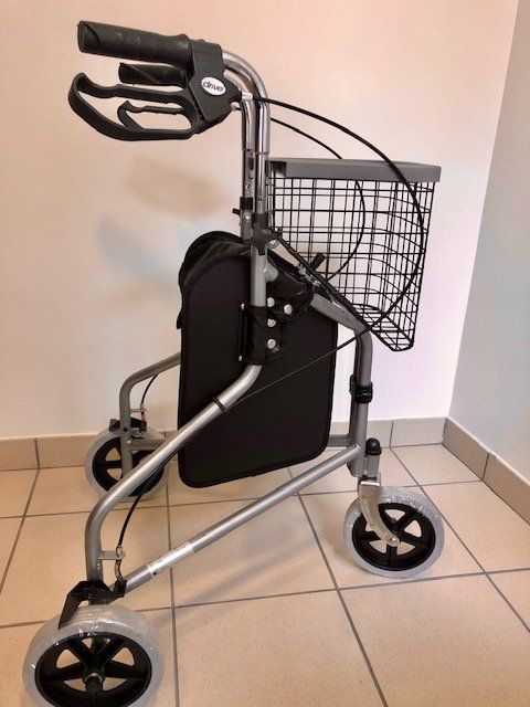 Déambulateur 3 roues