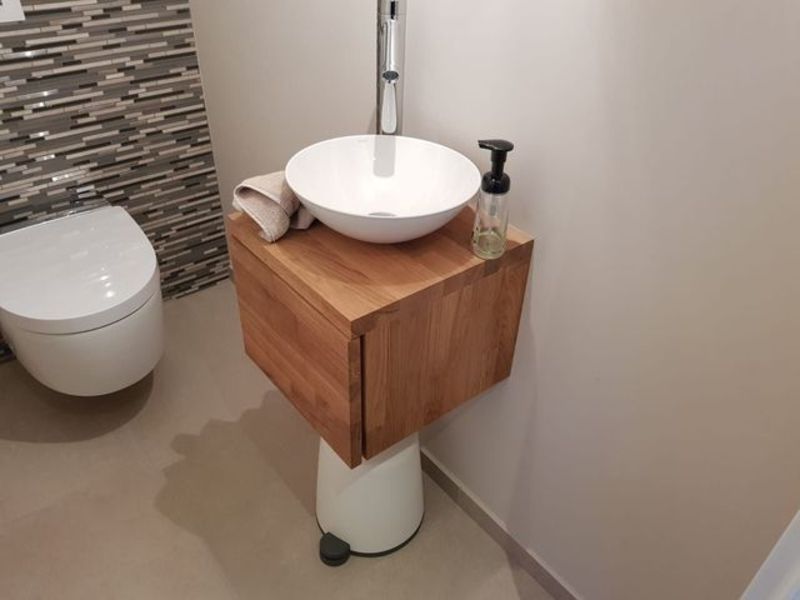 mobilier boisé pour salle de bain