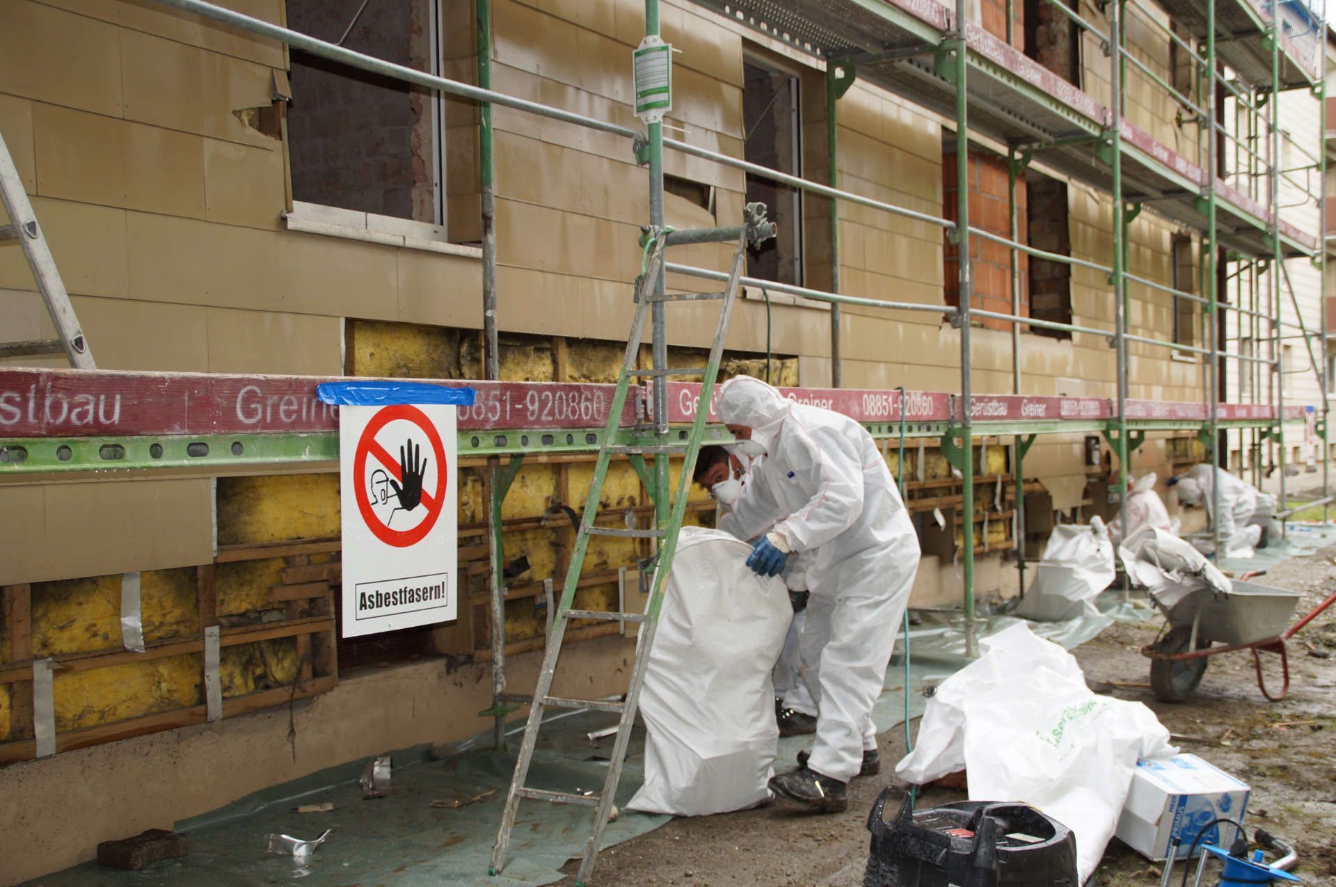 Asbestfassade Demontage