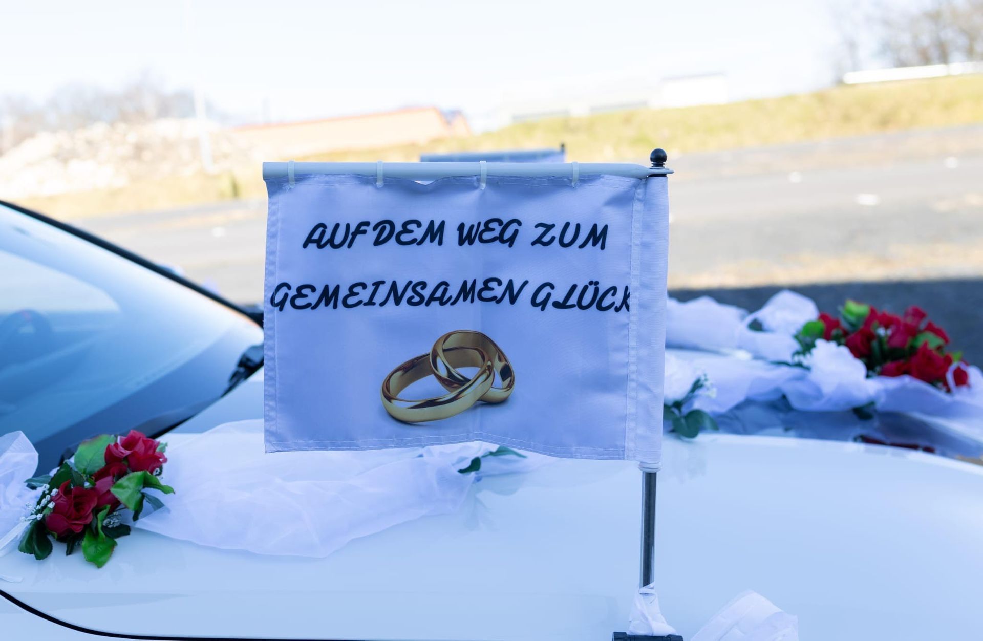BMW M3 Touring Competition als Hochzeitsauto Fahne