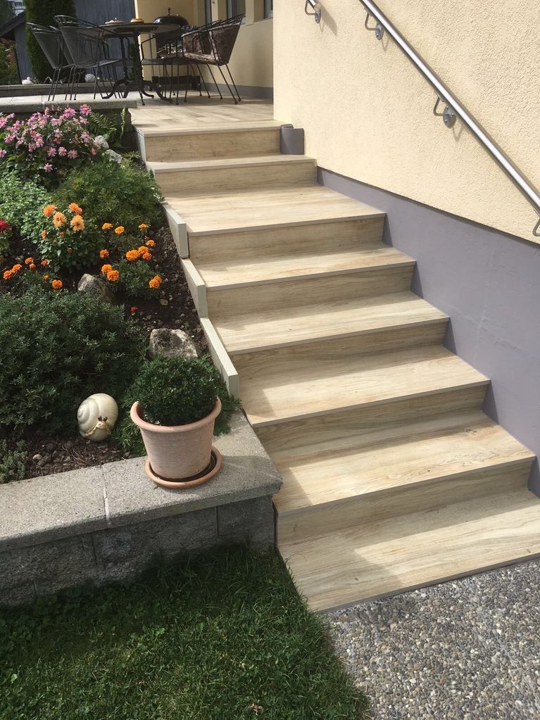 Plattenleger - HB Keramische Wand- u. Bodenbeläge - Kaufdorf