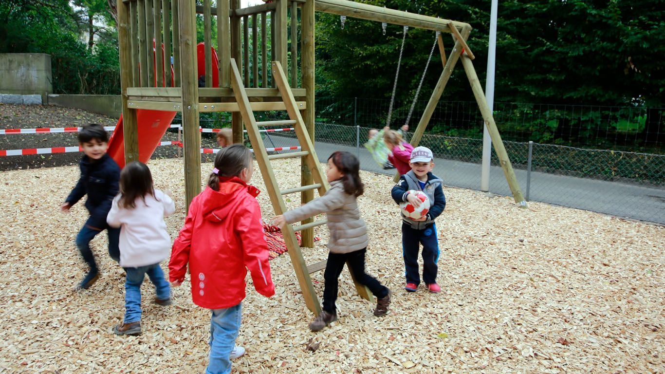 KIGA Spielplatz / Garten