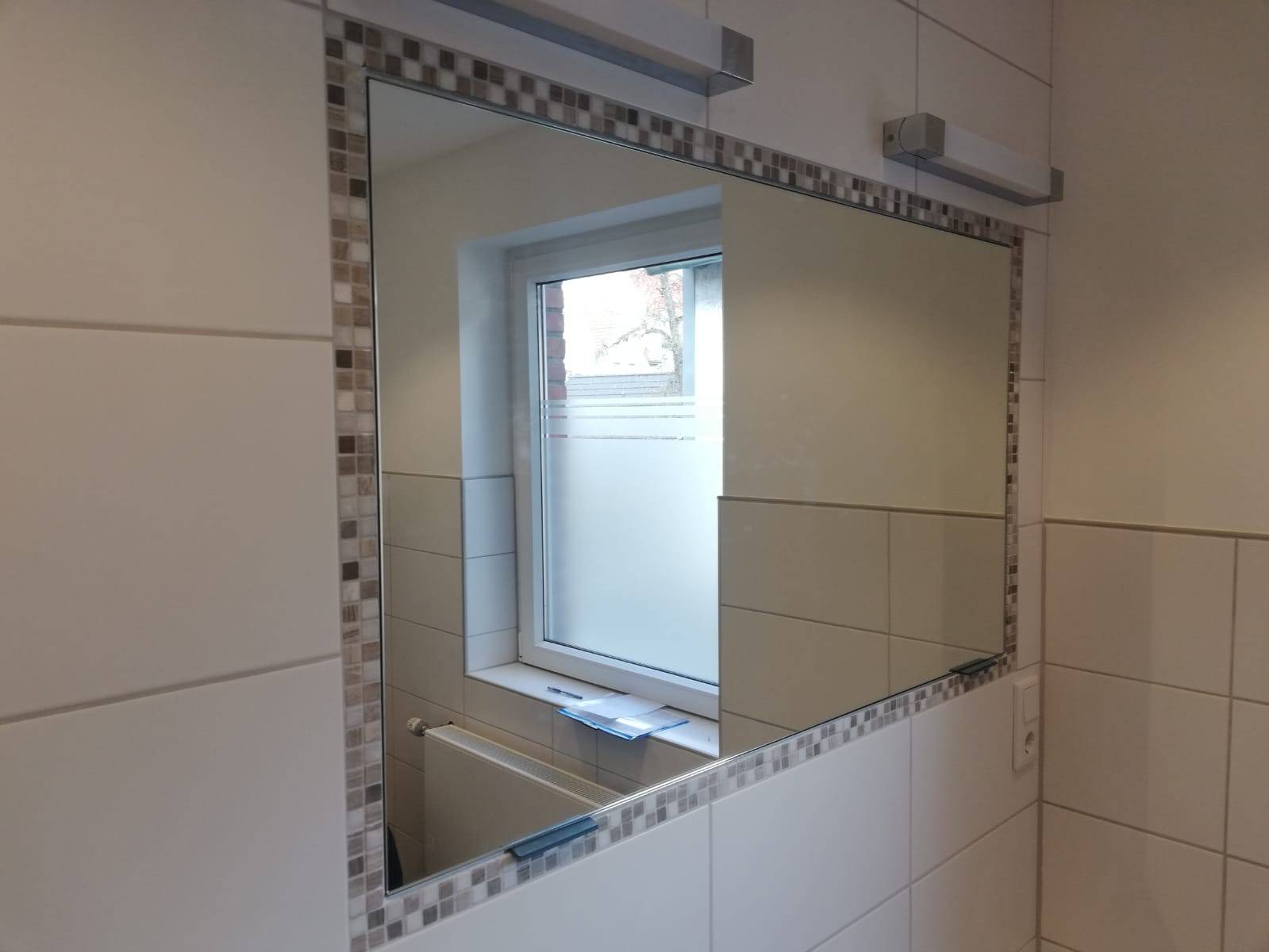 Spiegel der Firma GLAS & SPIEGEL Niederrhein GmbH  im Badezimmer