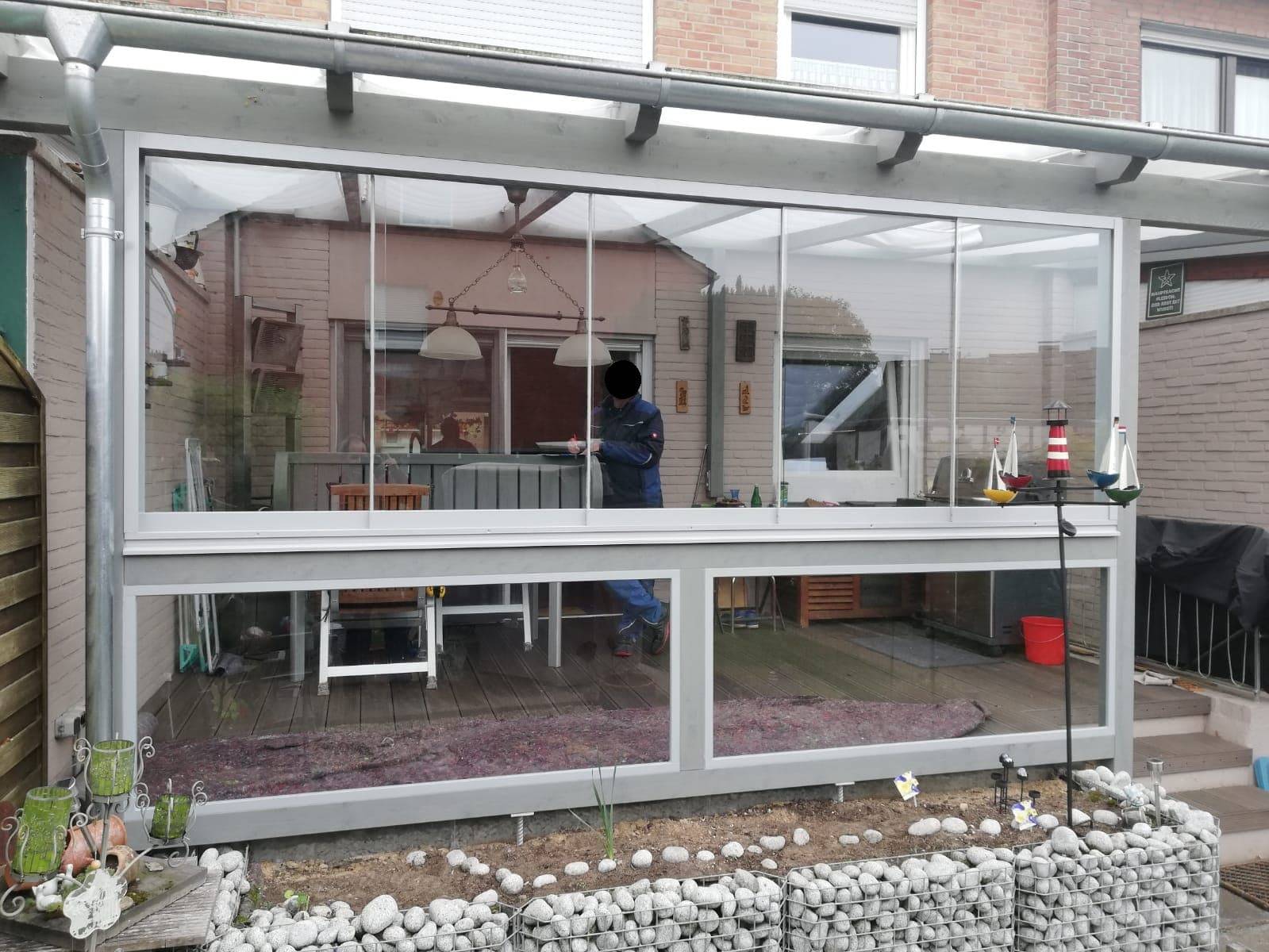 Wintergarten aus Glas der Firma GLAS & SPIEGEL Niederrhein GmbH