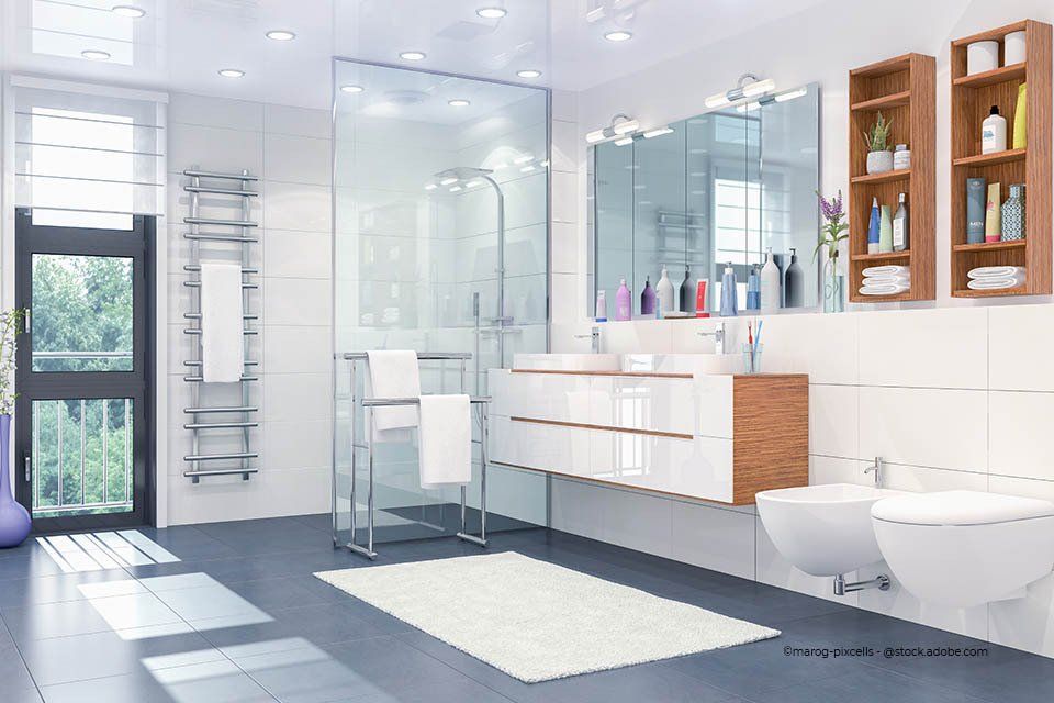 Ganzglasdusche der GLAS & SPIEGEL Niederrhein GmbH in einem modernen Badezimmer