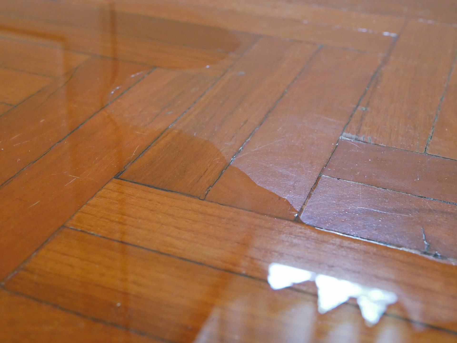 Un parquet sous l'eau