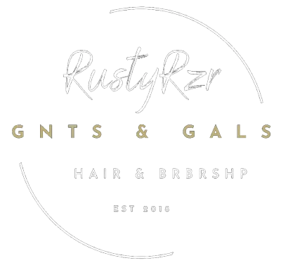 Logo: „RustyRzr“ in Schreibschrift, gewölbt durch Linien, über „GNTS & GALS HAIR & BARBERSHOP“, „EST 2016“.