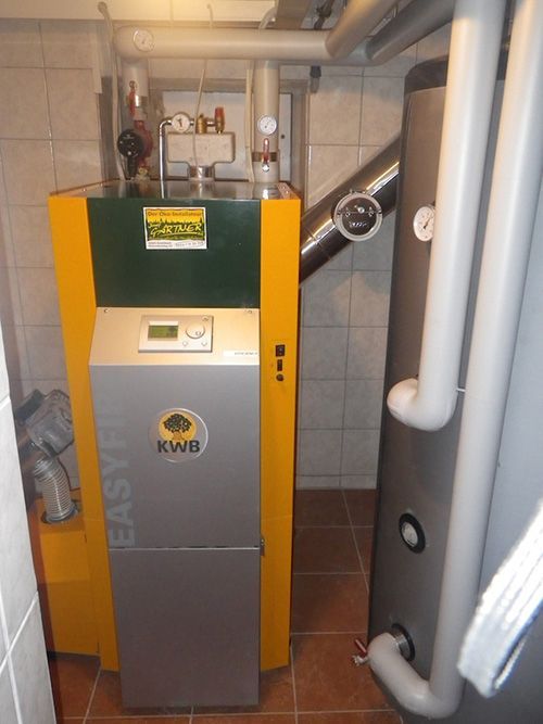 Ein Kessel mit der Aufschrift „Easy on it“