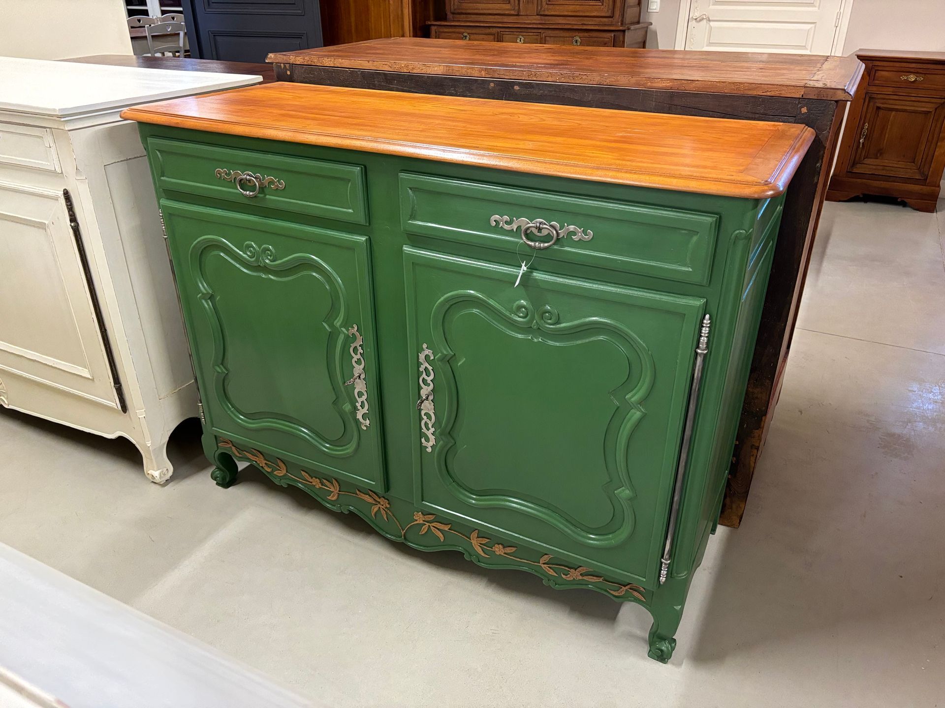 Buffet relooké vert