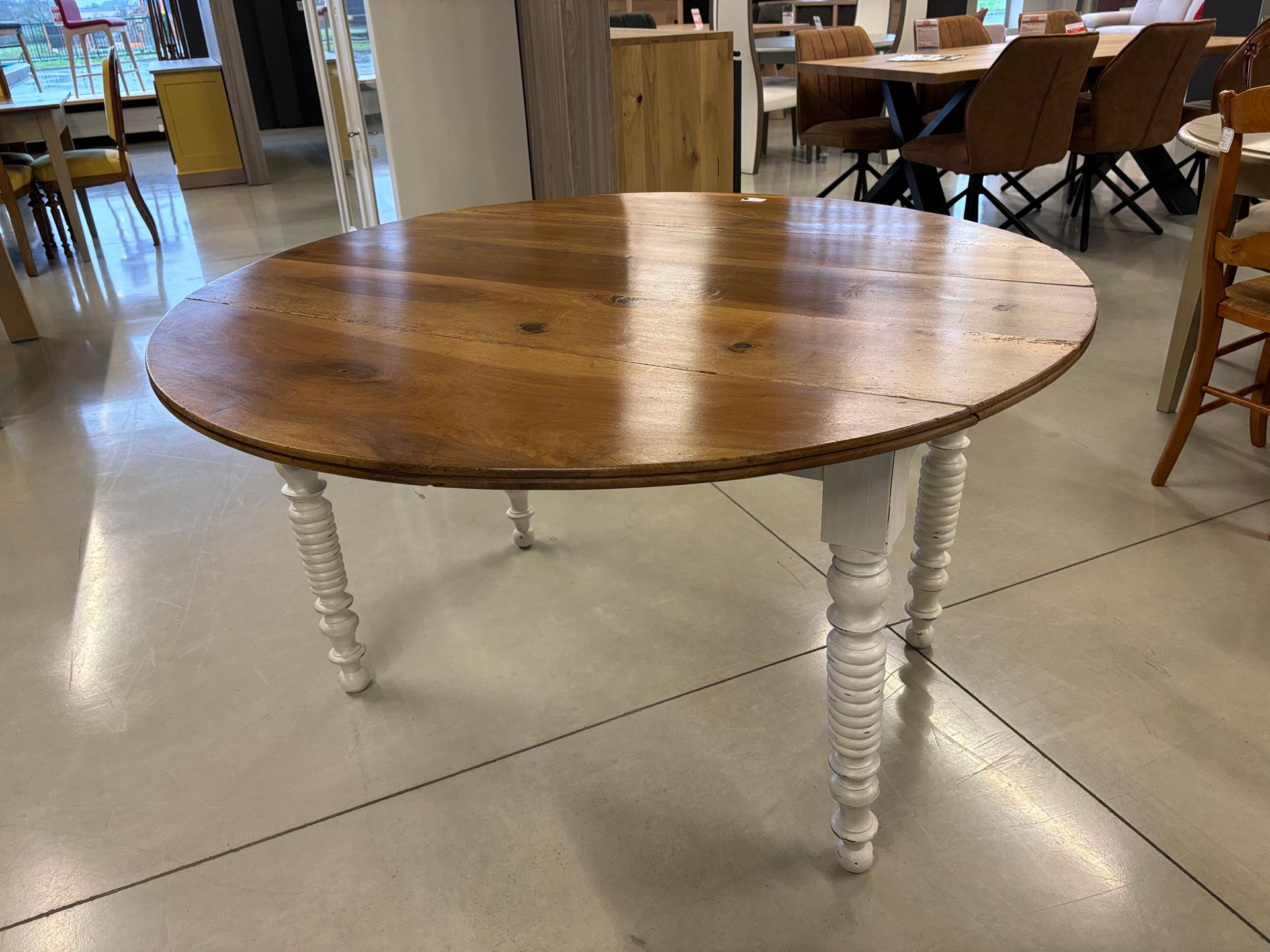 Table ronde ancienne