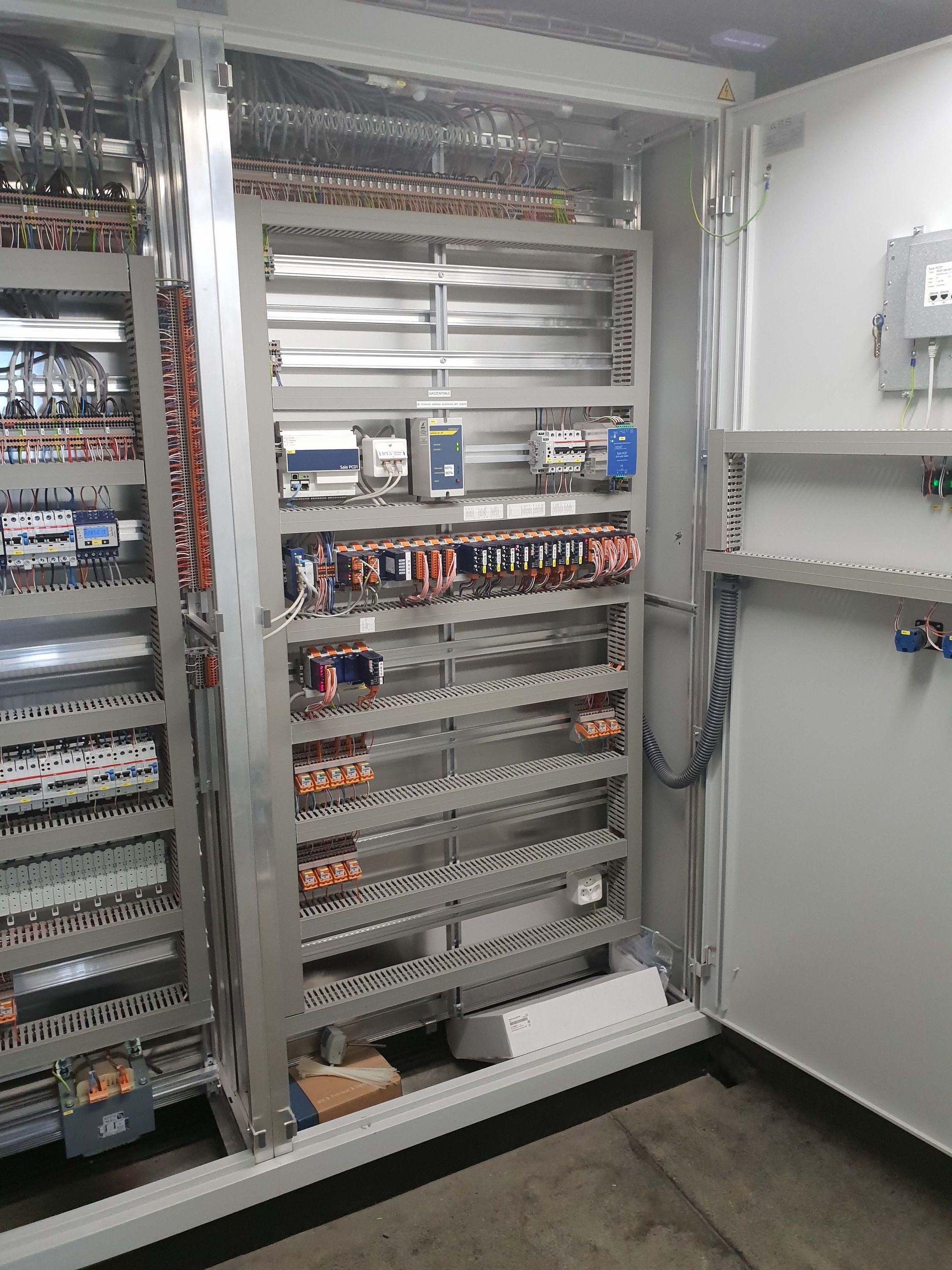 schaltschrank - retas schema ag - wildegg