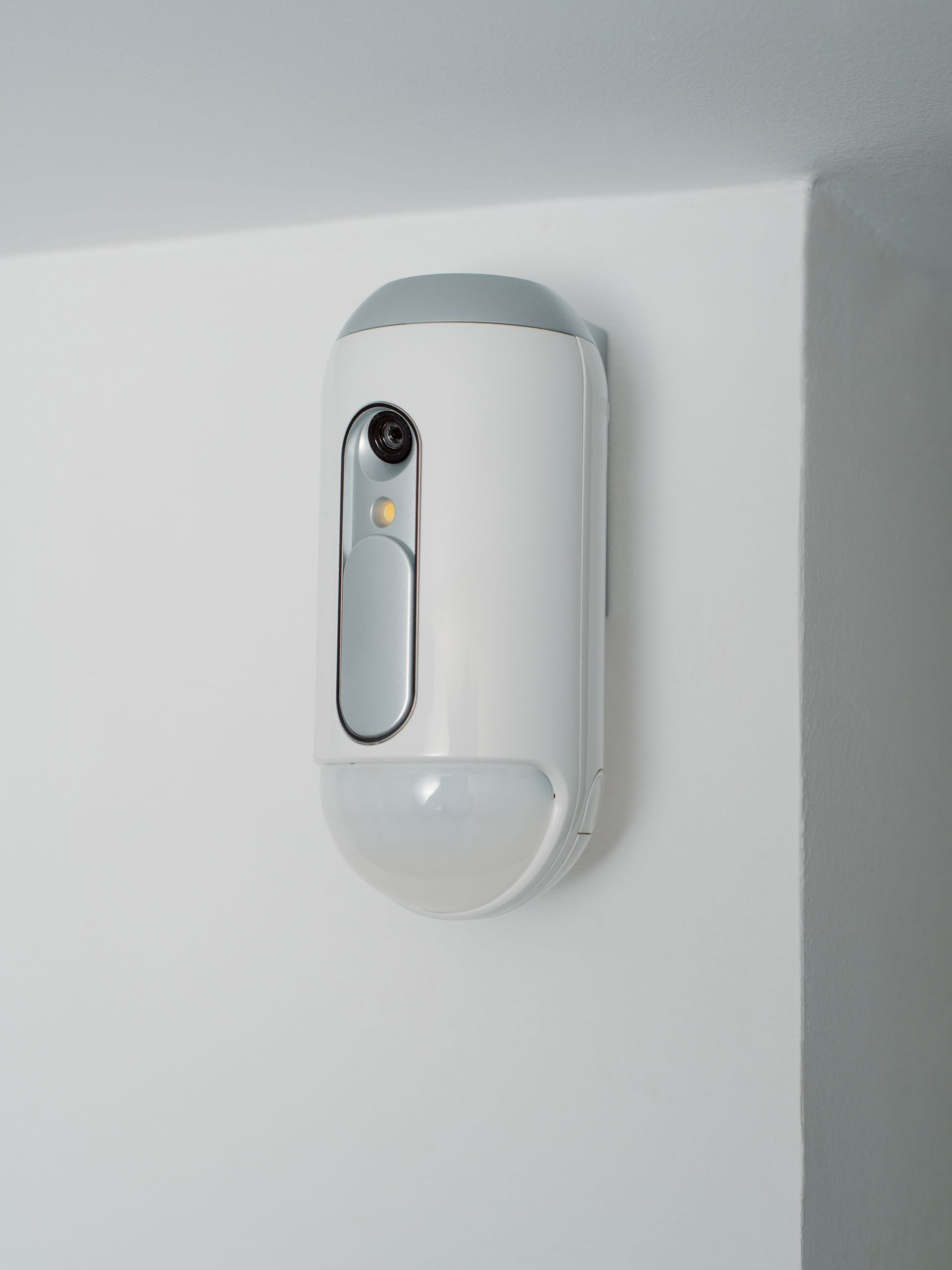 Détecteur de mouvement équipé d'une caméra