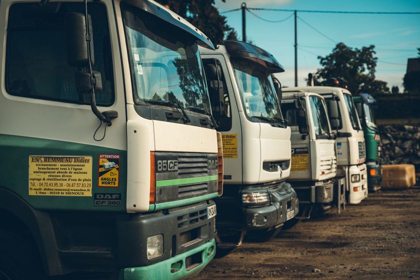 Camions disponibles à la location