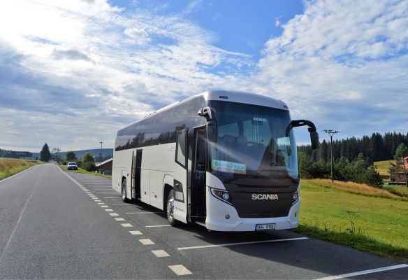 Take a coach to your UK cruise port