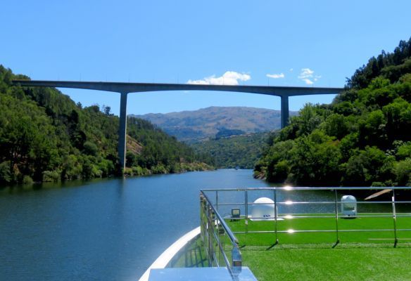 Douro River Cruise on Emerald Radiance