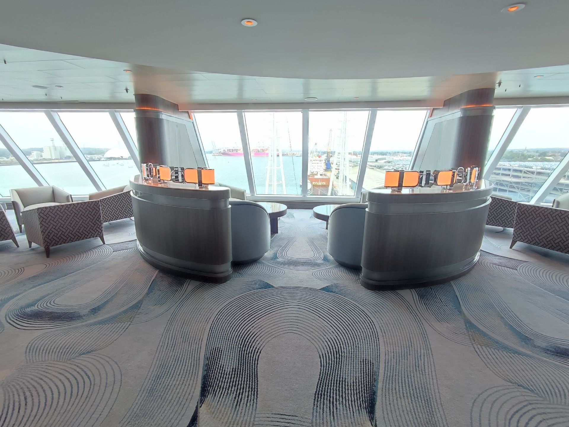Floor to ceiling windows in Horizons on Oceania Cruises Vista