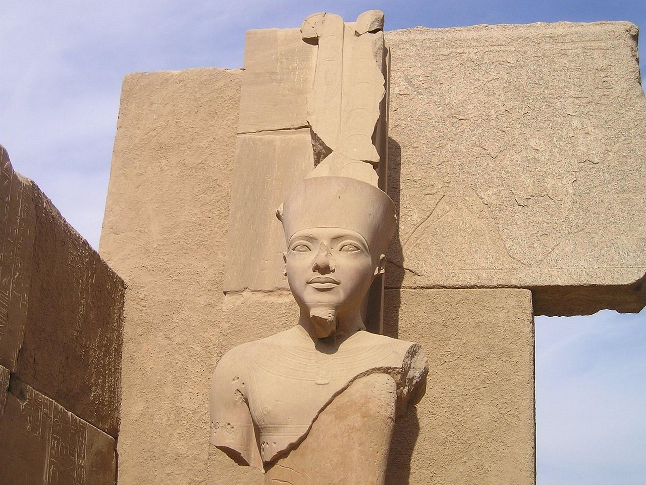 Egyptian monument
