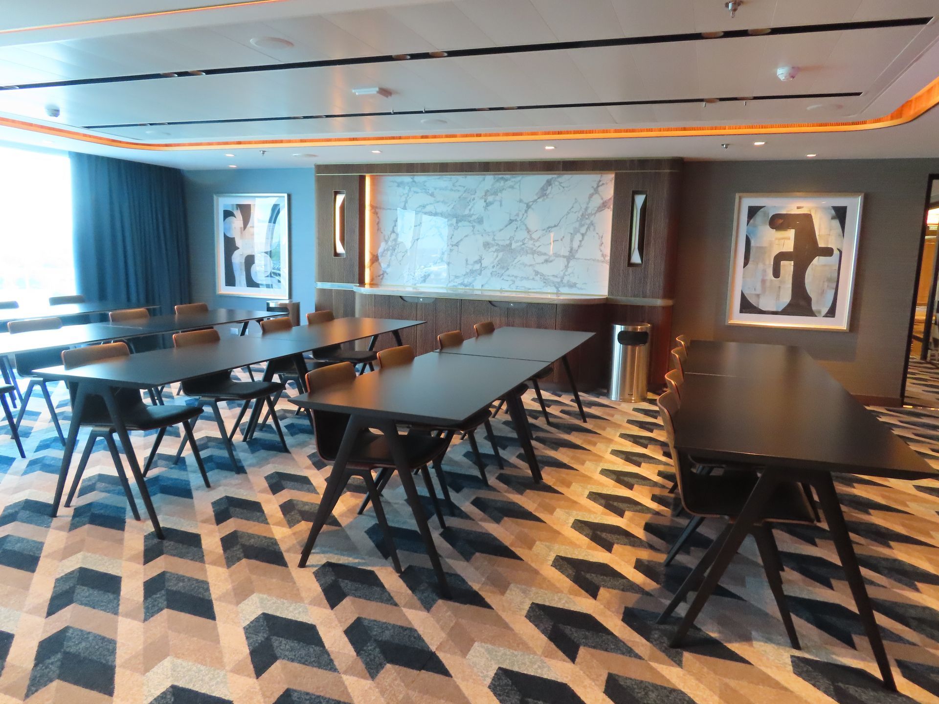 LYNC Digital Centre on Oceania Cruises Vista