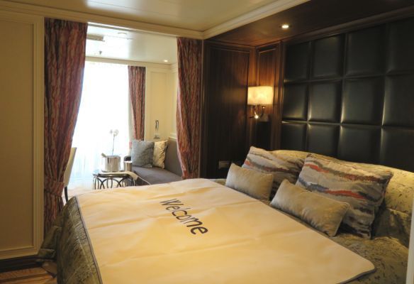 Suite onboard Seven Seas Explorer