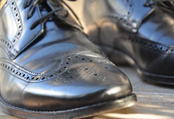 Your butler can clean your shoes