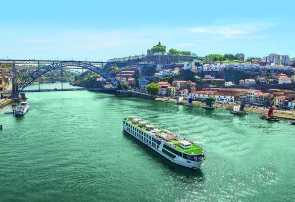 Emerald Radiance in Porto, Portugal