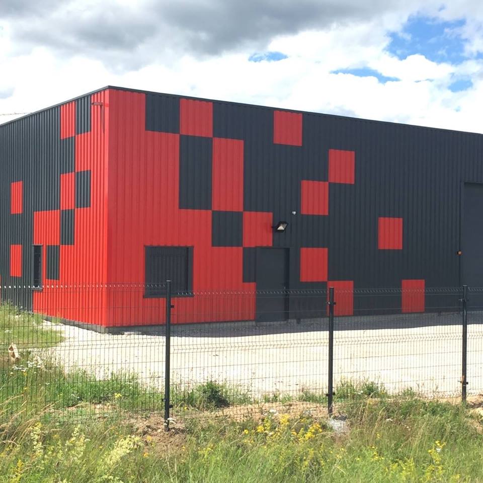 travaux de bardage bâtiment professionnel