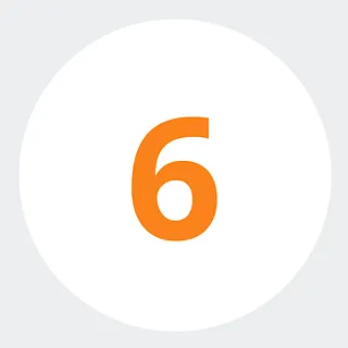 Un círculo blanco con un número 6 naranja dentro.