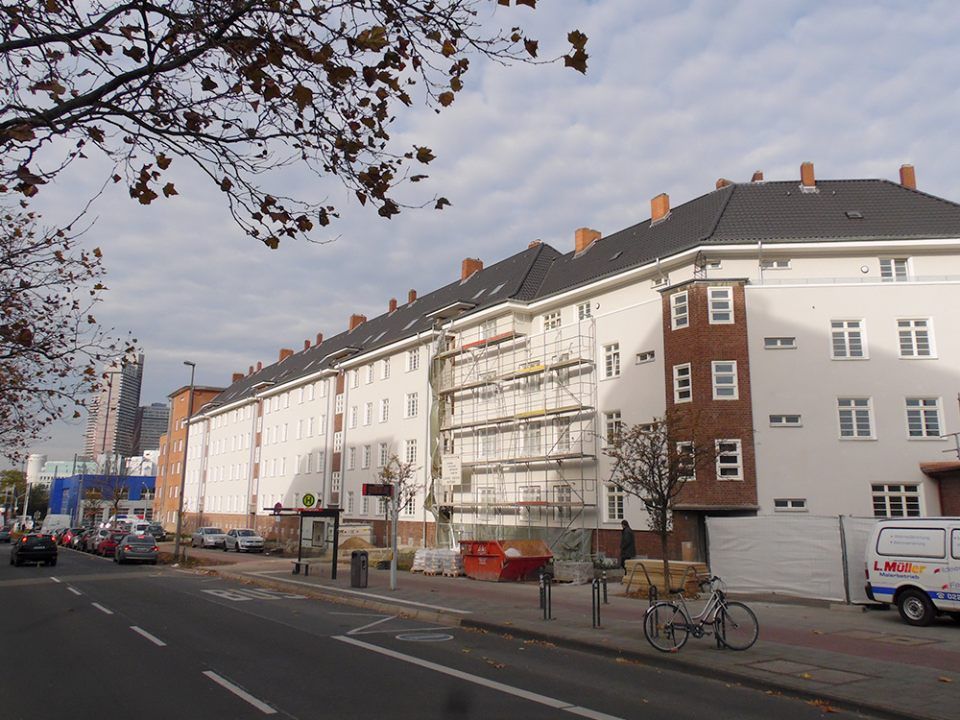 Bild Gebäude aus der Ferne