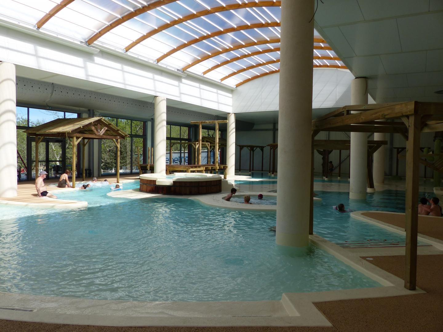Piscine intérieure