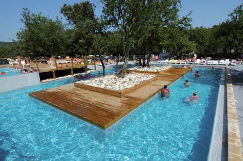 Piscine camping