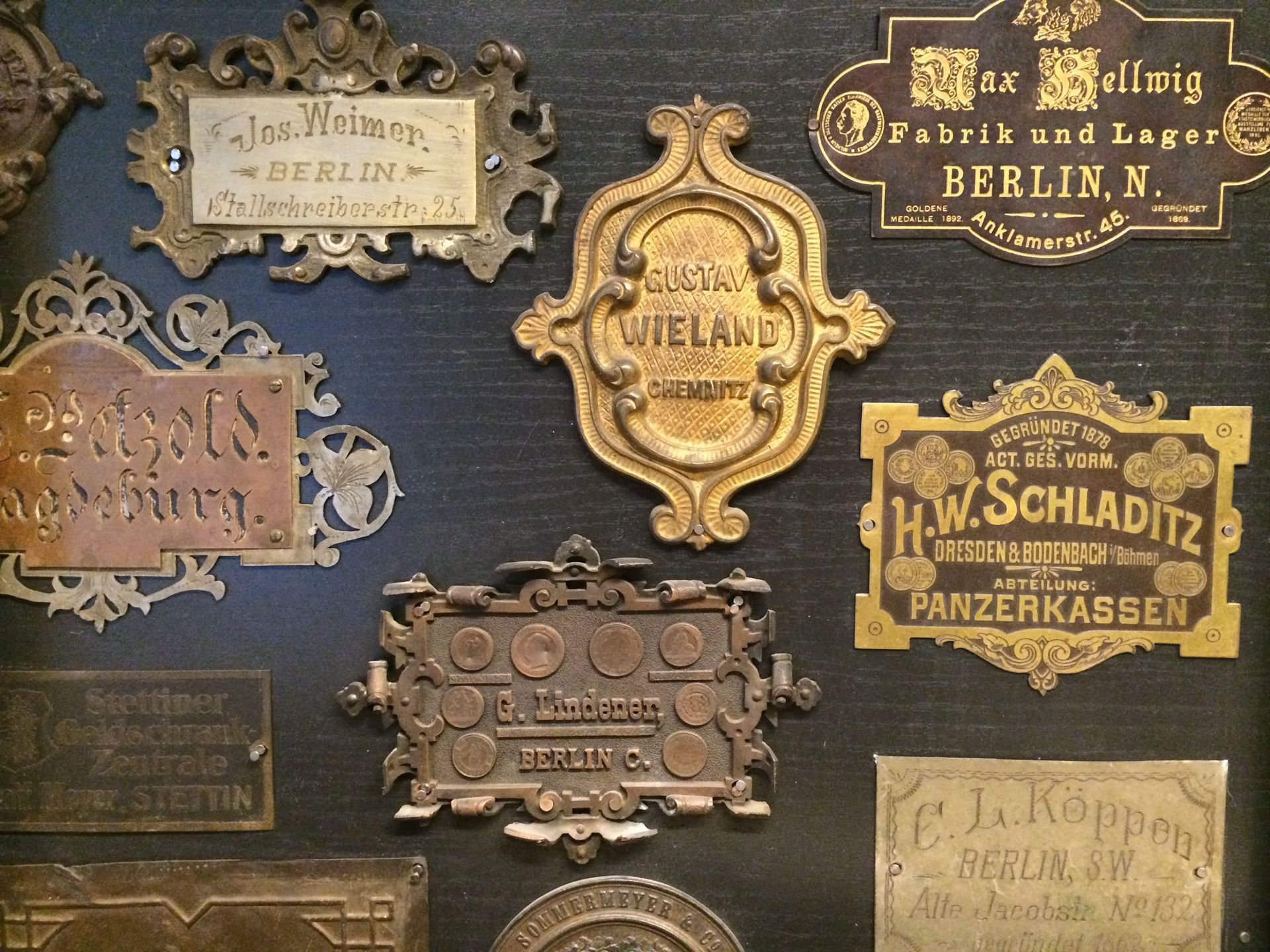 Schilder, Geldschrankschlosserei Krause