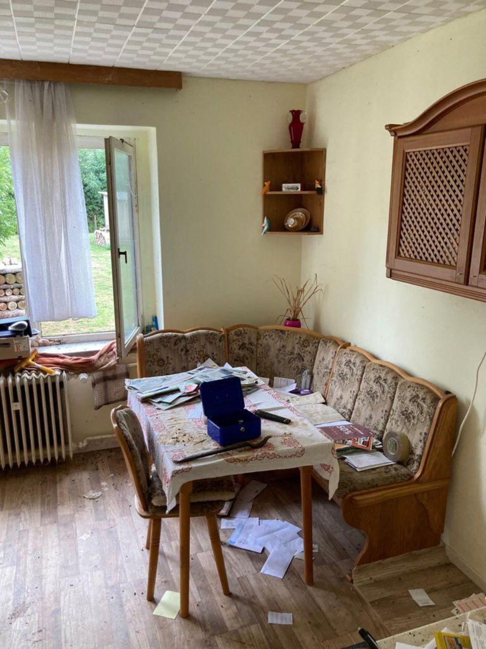 Wohnzimmer, das von René Robenz geräumt wird