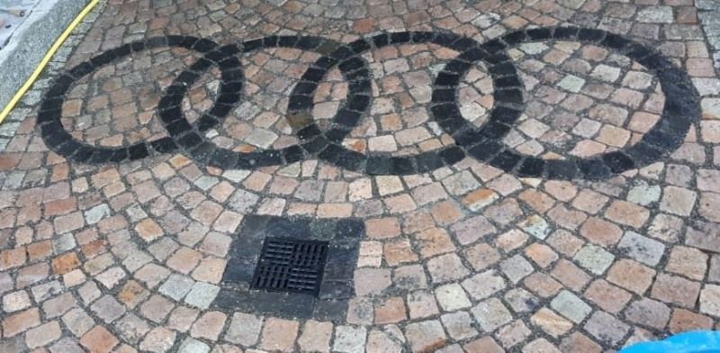 Pflaster, das von René Robenz sauber gehalten wird