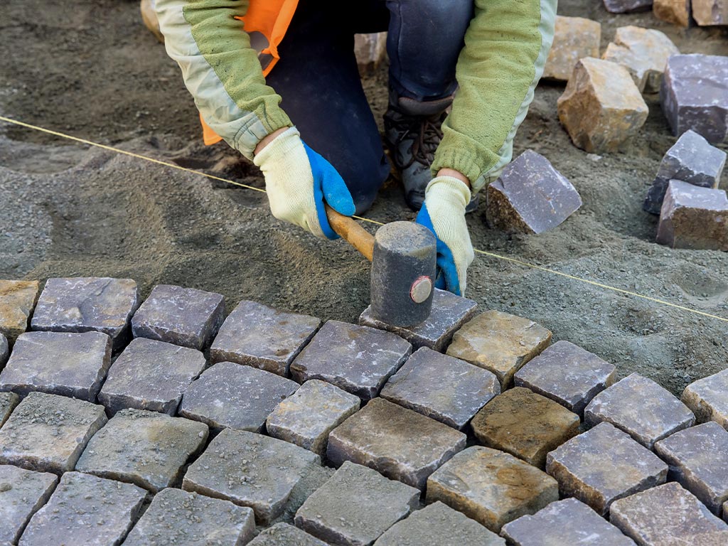 Schuppenverlegung Pflasterbau
