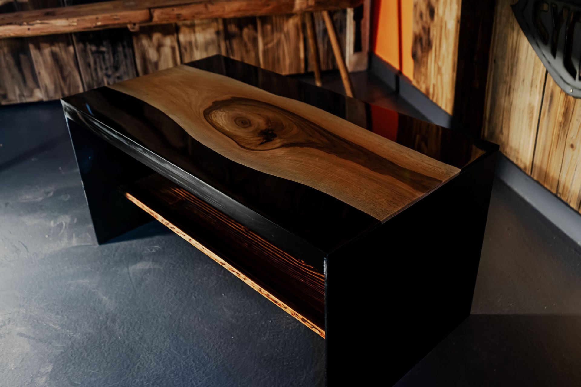 Garderobe - Harry Jerger Glas + Holz f.p.s.