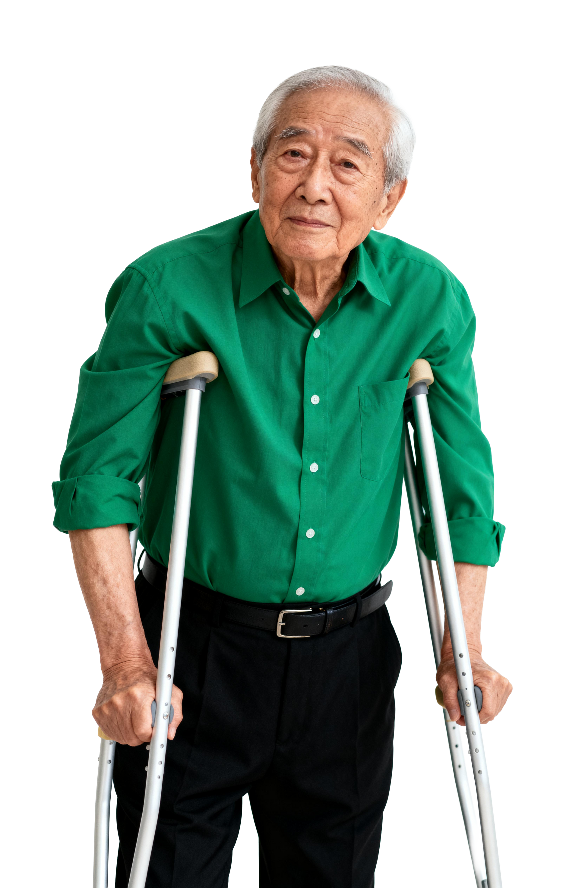 Un vieil homme avec des bèquilles.