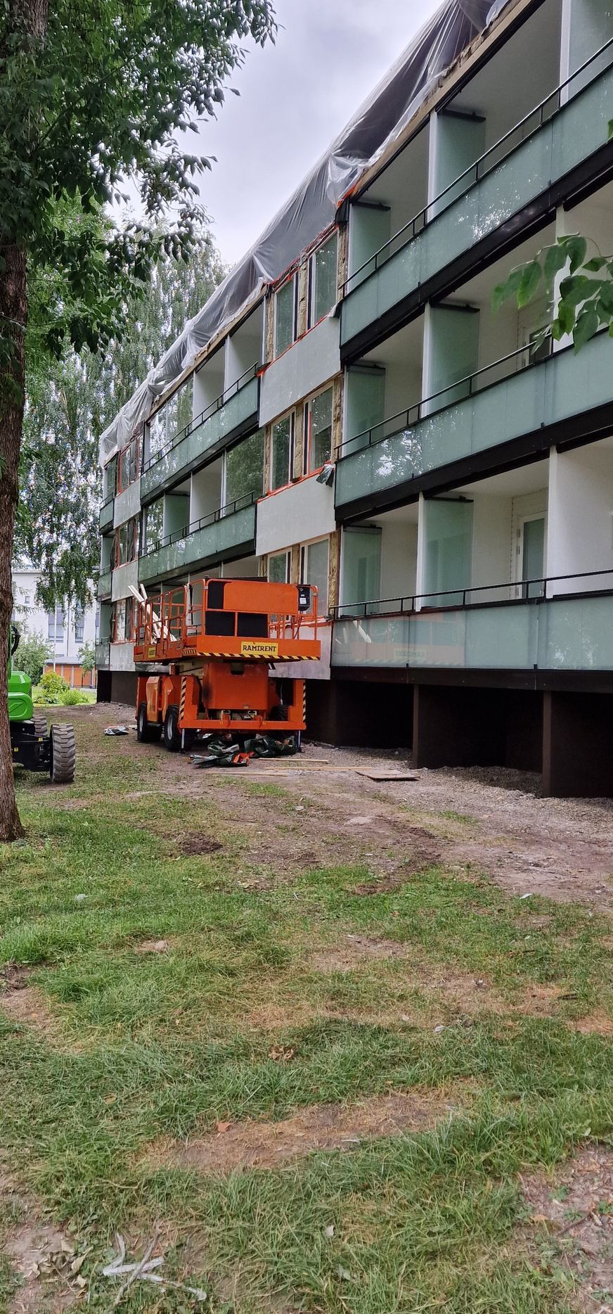 Peltikattotyöt ja räystäspellitykset – Rakennus N. Keskinen Oy