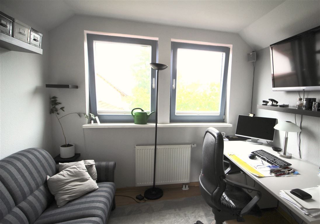 Büro/ Küche DG