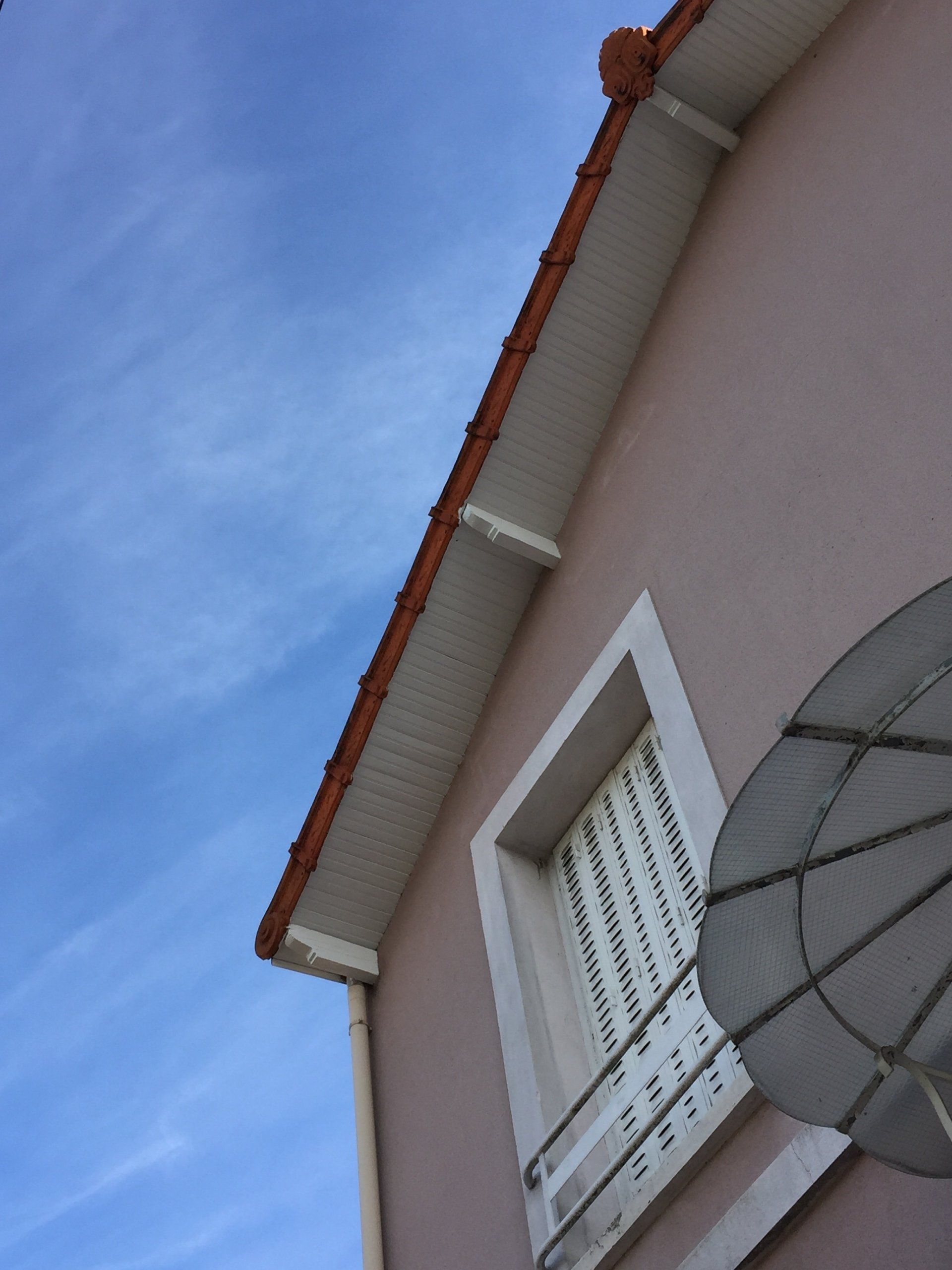 Après nettoyage sous toiture