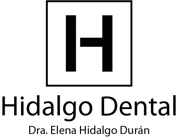 Un logotipo en blanco y negro para un consultorio dental.