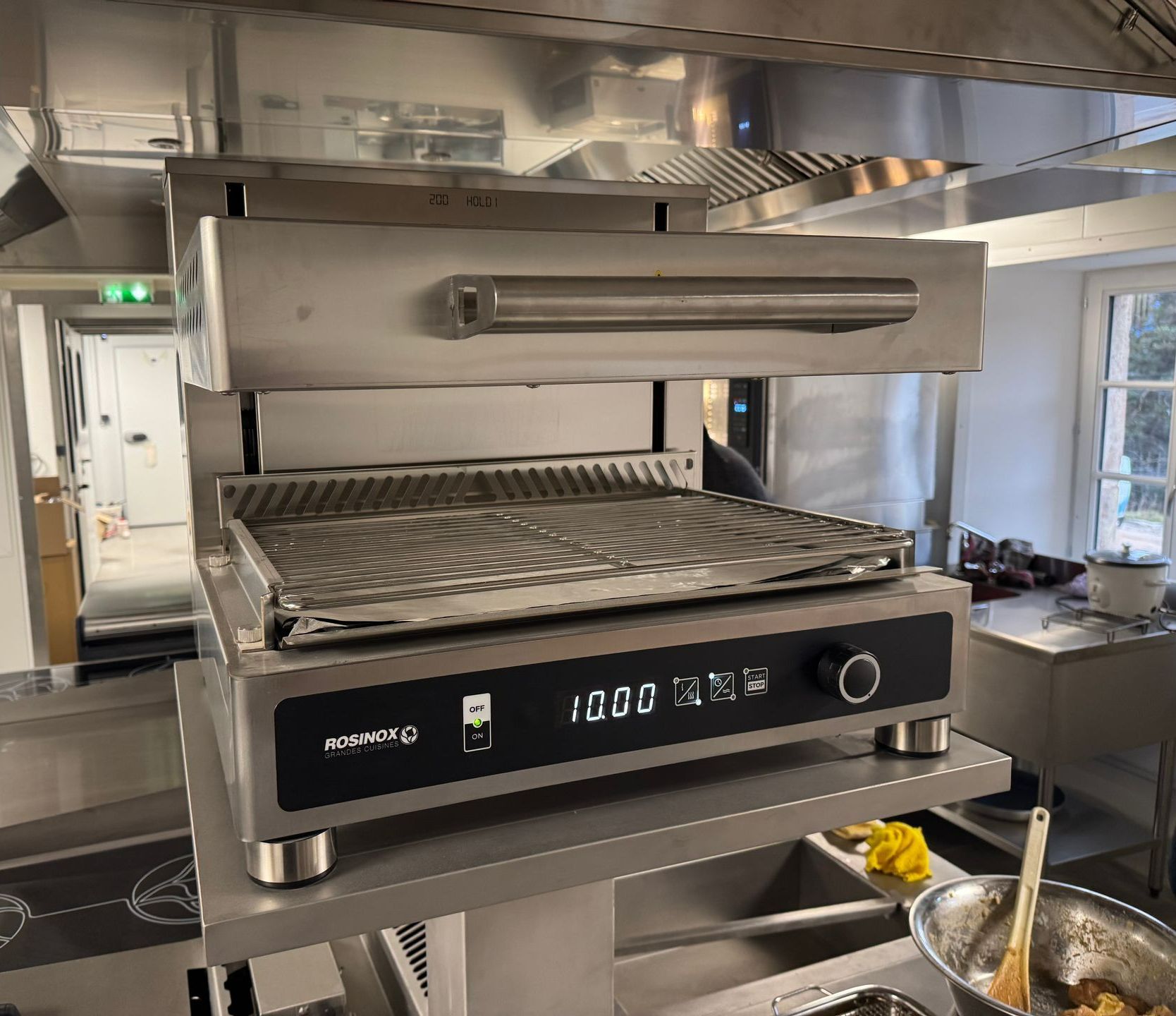 Des équipements de cuisine en inox.