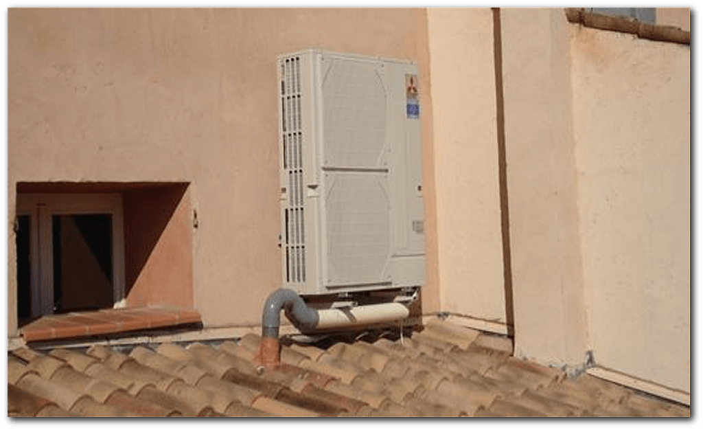 Pompe à chaleur sur un toit