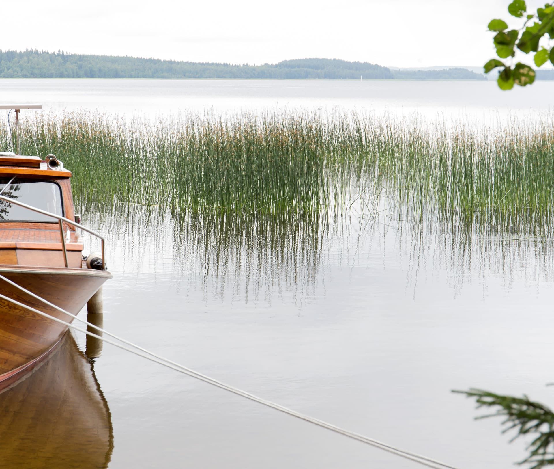 Kesällä säännöllisiä järviristeilyjä