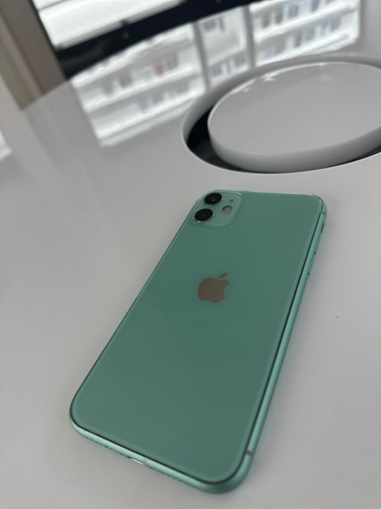 iPhone 11